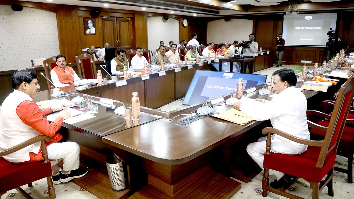 MP Cabinet Approves Shelter Homes In District Hospitals For Patients' Families, ₹33,000 Crore Projects  & Compensation For Farmers